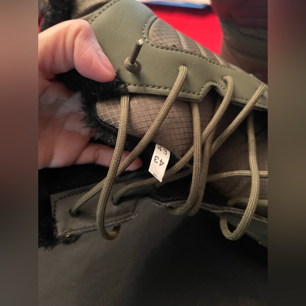 Men’s Olive Military Green Winter Boots, size 43, used twice, size 10 - Picture 7 of 7